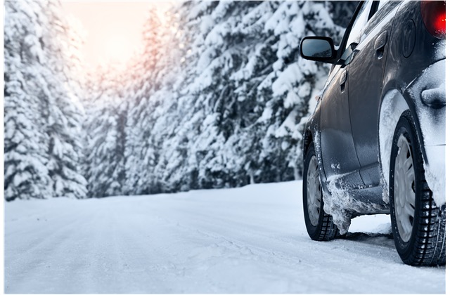 It's Snowing!  Driving Tips to Keep You Safe